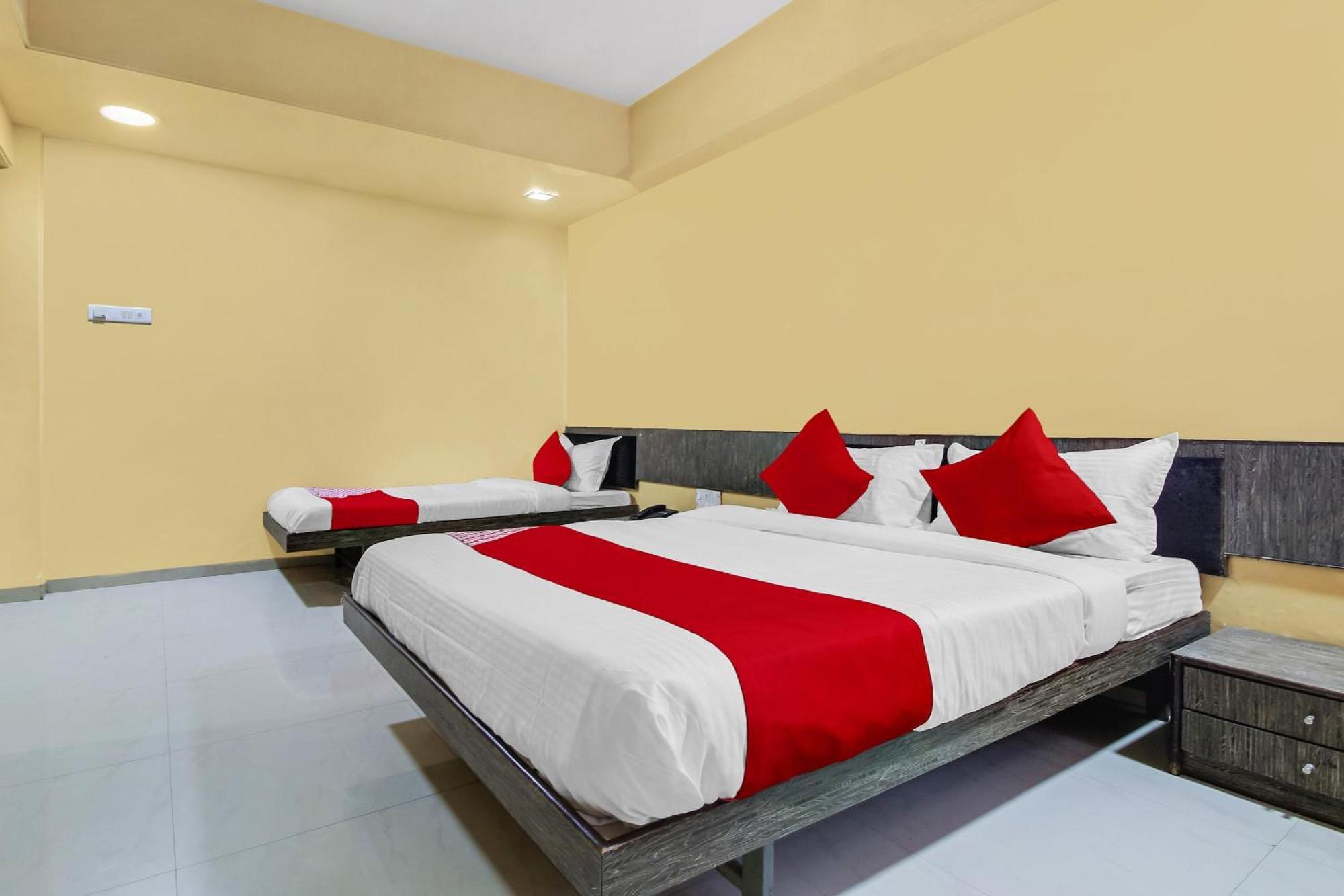 Hotel O Priyanka Residency Sholapur Exterior foto