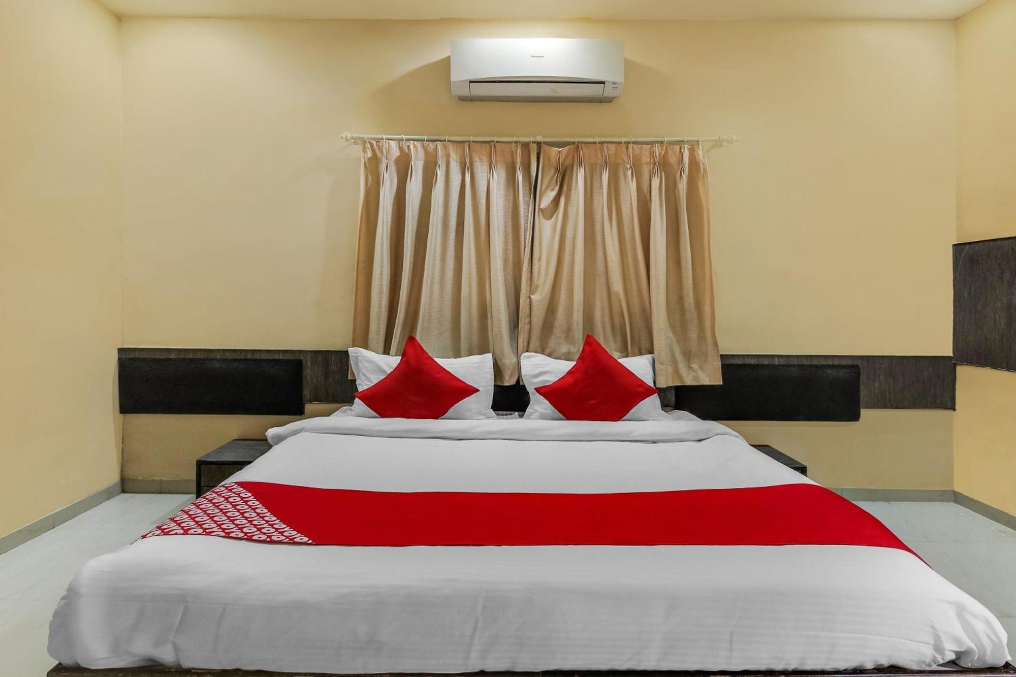Hotel O Priyanka Residency Sholapur Exterior foto
