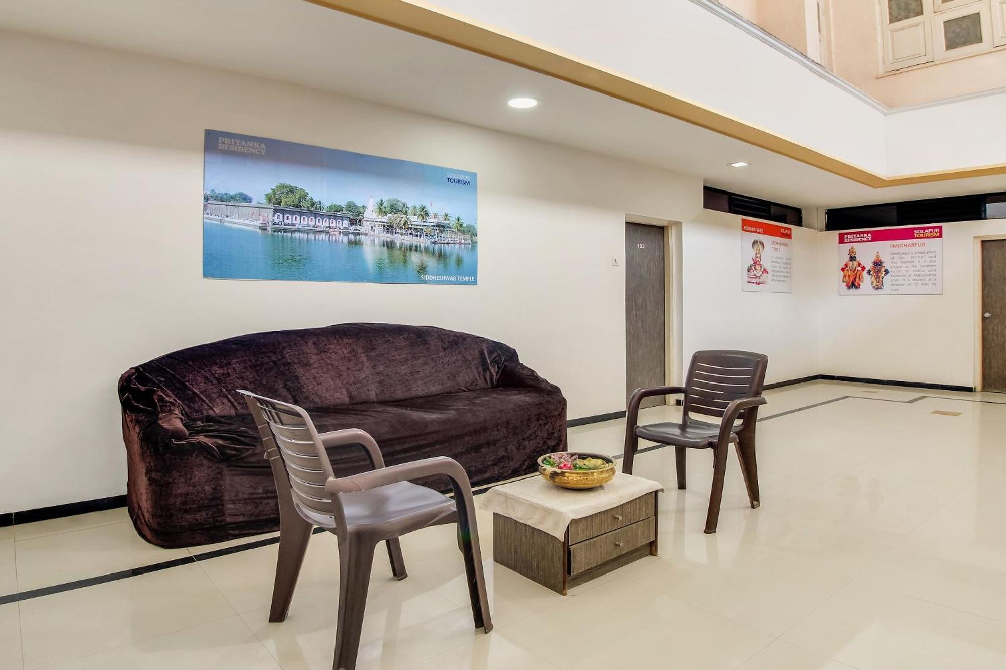 Hotel O Priyanka Residency Sholapur Exterior foto